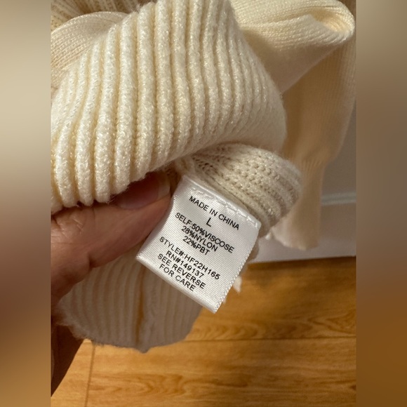 Honey Wrap Sweater (Size: Large) - Picture 10 of 10